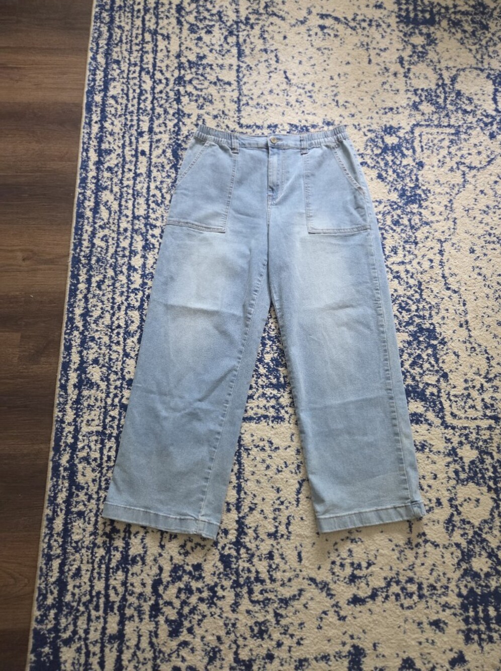 GOGO Pale Blue Wide-Leg Patch-Pocket Jeans
